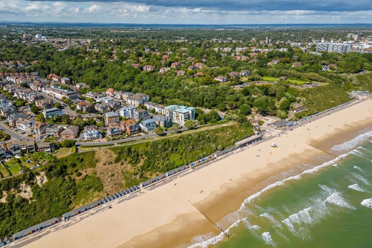 Middle Chine Villa Bournemouth Exterior foto